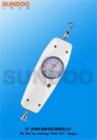 SN-500 推拉力計(jì)。最大試驗(yàn)負(fù)荷：500N,負(fù)荷分度值：2.0N,相對(duì)示值誤差：±1%適用于電子電器、 輕工紡織、建筑五金、打火機(jī)及點(diǎn)火裝置、消防器材、制筆、制鎖、漁具、動(dòng)力機(jī)械、科研機(jī)構(gòu)等行業(yè)推拉負(fù)荷測(cè)試。
 