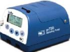 SIDEPAKTM 個(gè)體暴露空氣采樣泵（型號(hào)：SP730）適用于工業(yè)衛(wèi)生和職業(yè)安全等方面的空氣采樣。與濾紙或吸收管配合使用，可采集空氣中的粉塵或氣體。流量范圍(cc/min):50～3000 