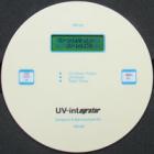 UV-int159增強(qiáng)型UV能量計，測量UV紫外光強(qiáng)度，能量，溫度，波長范圍：UV 315 - 410 nm MAX:365nm。輸入功率：0 -- 5,000 mW/，測量范圍：0 -- 2,000 mW/cm2，顯示范圍：0 -- 36,000 mJ/cm2，能量顯示： 2×16位LCD液晶，測量精度：± 5 % 測量溫度：0--115°C 
