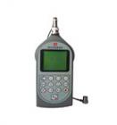 特點：

● 同時測量a、v、s三種振動量的有效值、峰值、峰峰值，以及F、S兩種時間計權；

● 可進行積分測量，計算并顯示振動的等效值；

● 可選配SD卡存貯數據，實現大容量存貯、錄音、U盤、讀卡器等功能。